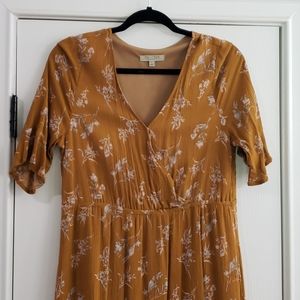 Short-sleeved Floral Dress